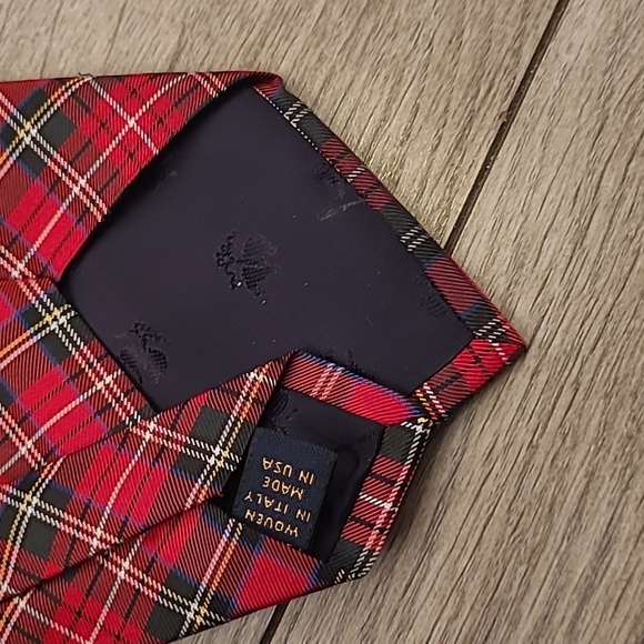 BROOKS BROTHERS Makers Red Plaid Pattern Mens Silk Tie USA - Picture 5 of 5